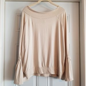 EXPRESS BELL SLEEVE BLOUSE